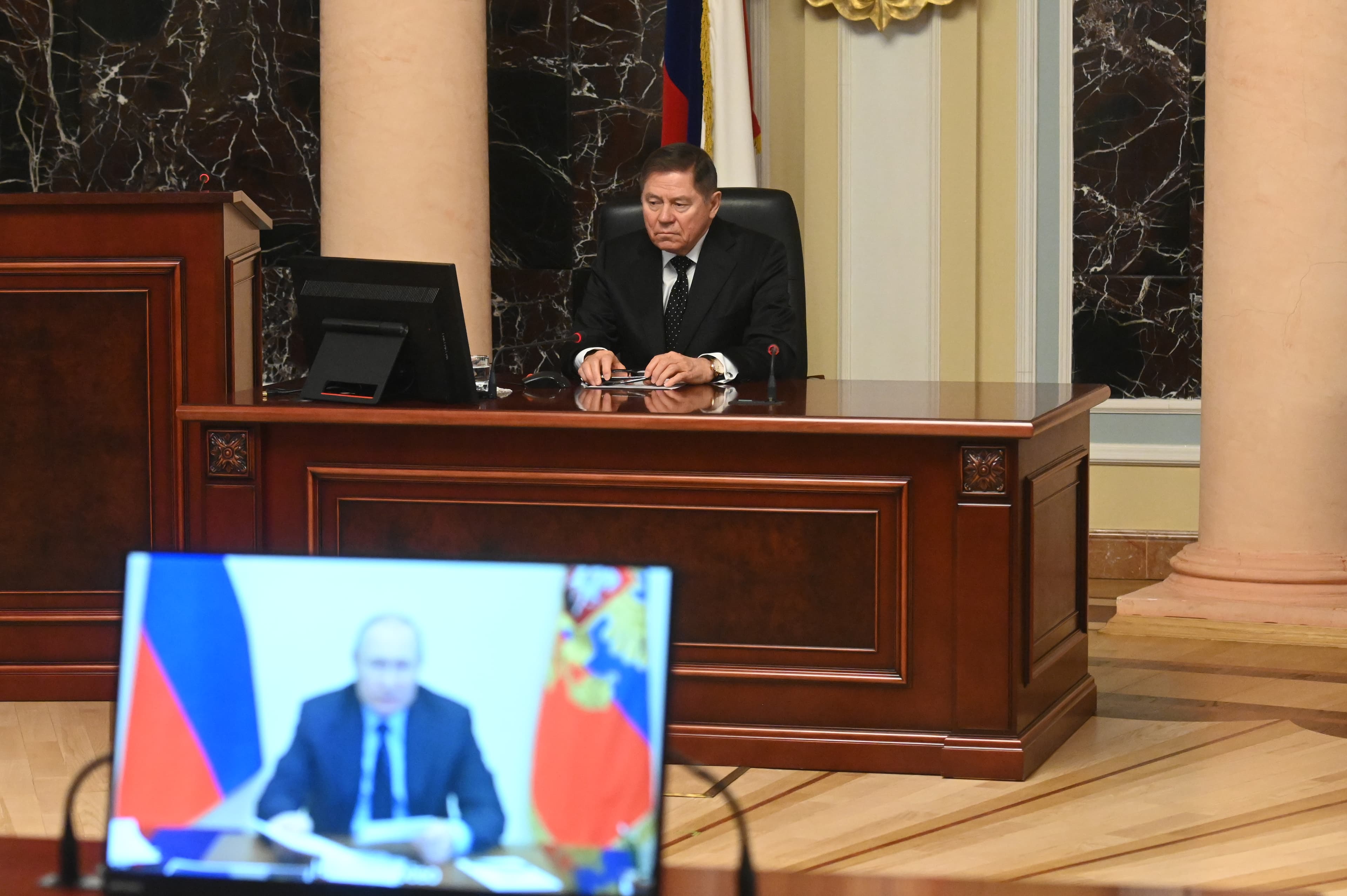 Доклад Председателя Верховного Суда РФ Вячеслава Лебедева на Совещании судей судов общей юрисдикции и арбитражных судов России (Москва, 9 февраля 2022 года).